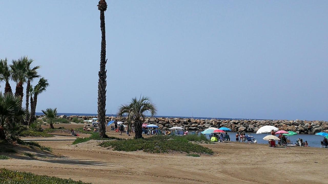 Estudio La Colonia Águilas Kültér fotó
