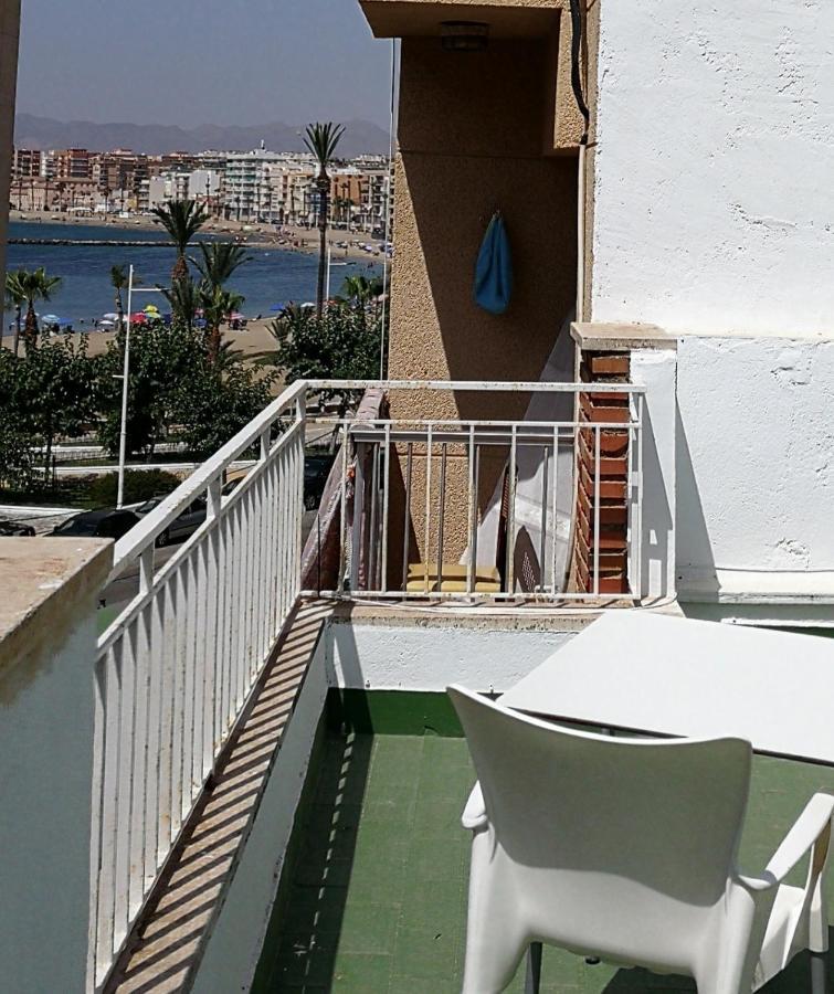 Estudio La Colonia Águilas Kültér fotó